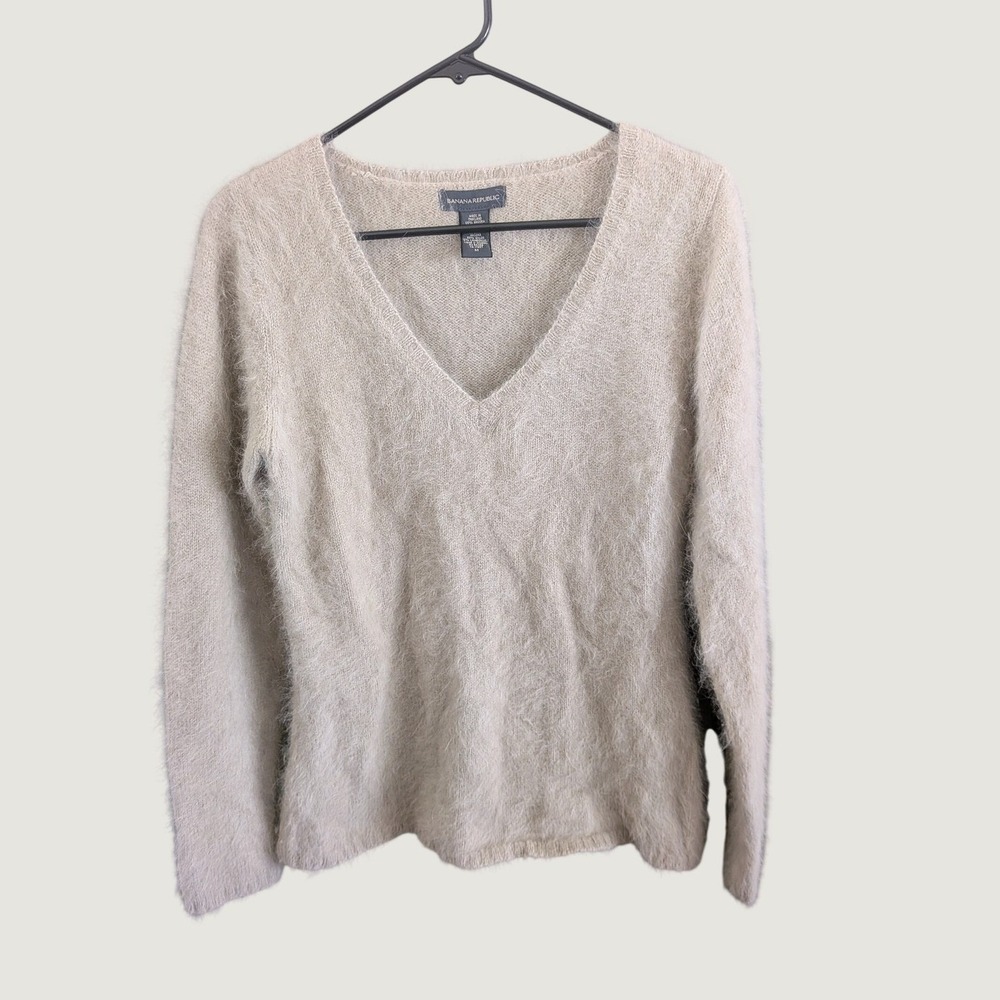 Banana Republic Y2K Vintage Angora Blend Fuzzy V-Neck Sweater Beige Medium